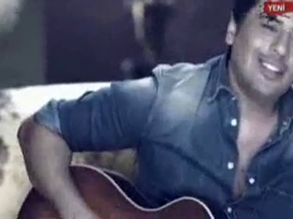 Emre Altuğ - Çifte Kavrulmuş Video Klip