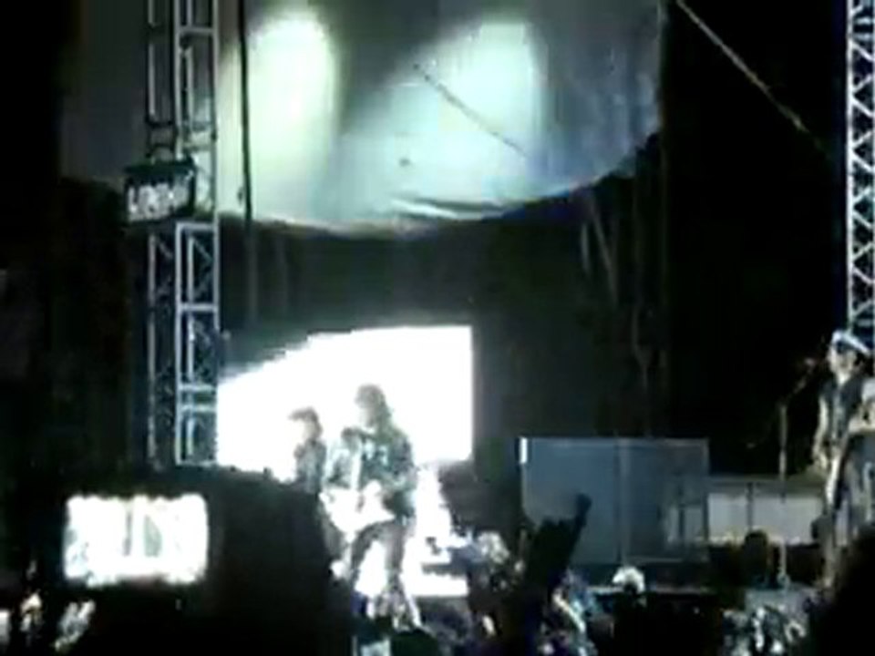 SCORPIONS-ROCK YOU LIKE A HURRICANE