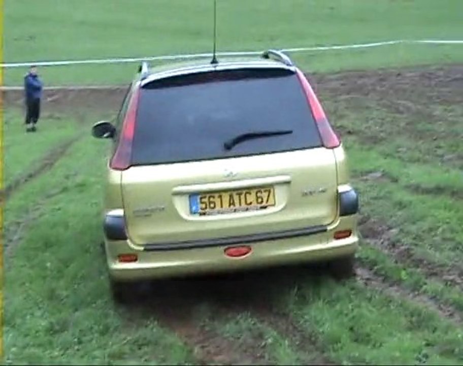 champione du monde 2010 de sortie de parking