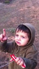 çocuklarla arazideyiz uçurtma