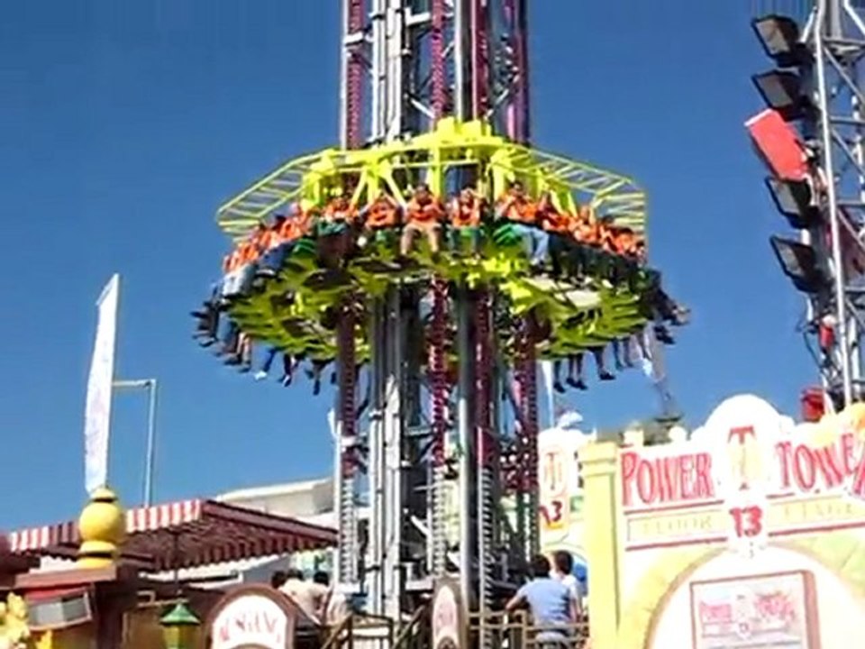 Oktoberfest 2010 - Power Tower II Ride