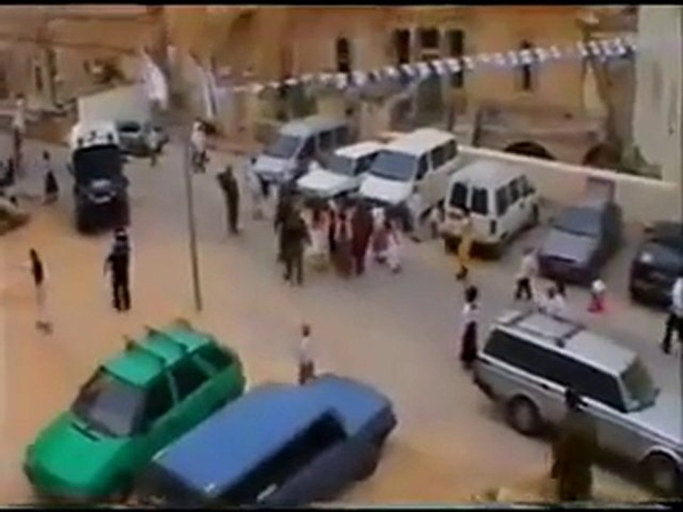 Settlers attack Palestinian school children in Hebron