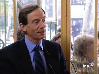 François Maspero : Les abeilles et la guêpe
