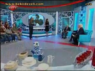 Bekir DEVELİ-Yeliz ŞAR-Sütlü Kahve-Cüneyt ARKIN-Aile Olmak