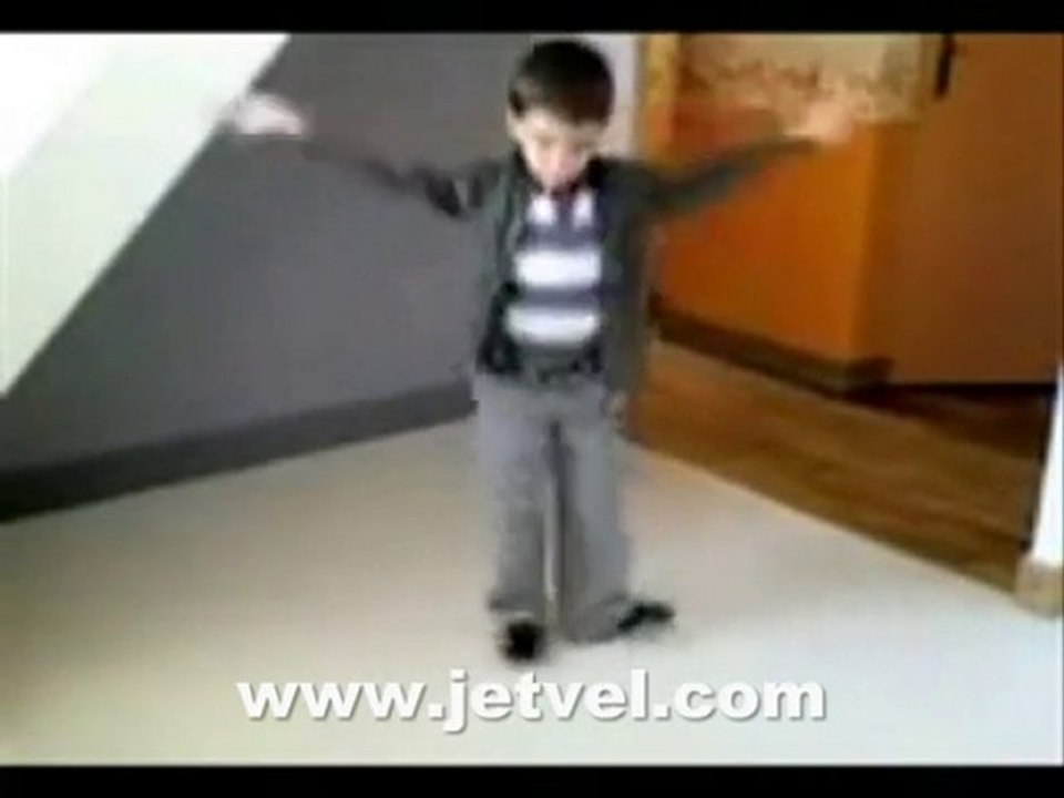 Küçük Veletten Süper Apaçi Dansı stayla xD