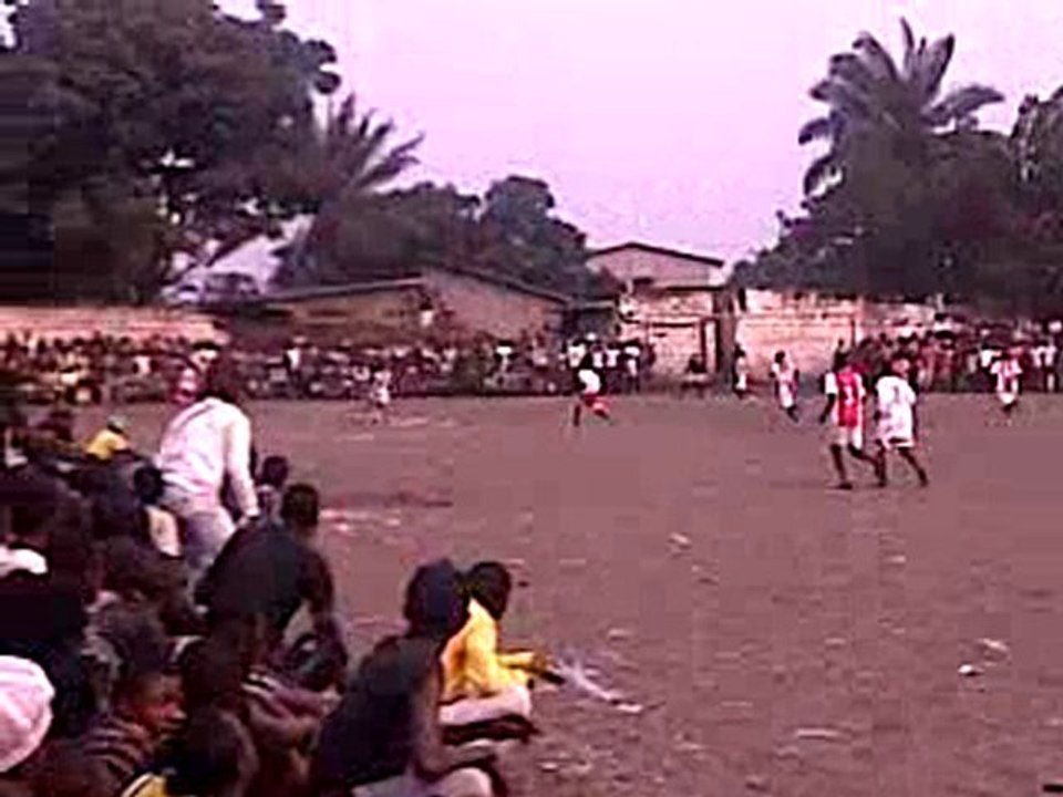 Football Congo Terrain ya Saint-Paul. Tcha batchubal