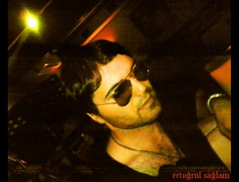 Ertuğrul Sağlam - Çaresiz Aşık