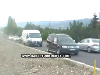 Descargar video: tokat turhal karayolu üzerinde yapılan asfalt çalışması