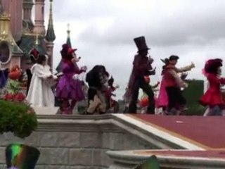 Les Méchants Disney font leur Halloween show partie 2