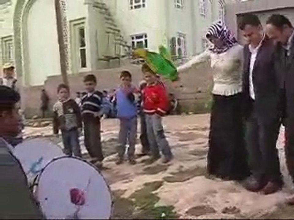 Bazur e Def Gewende Govend