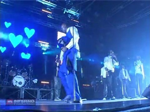 Fally Ipupa - Délibération Live au Zenith