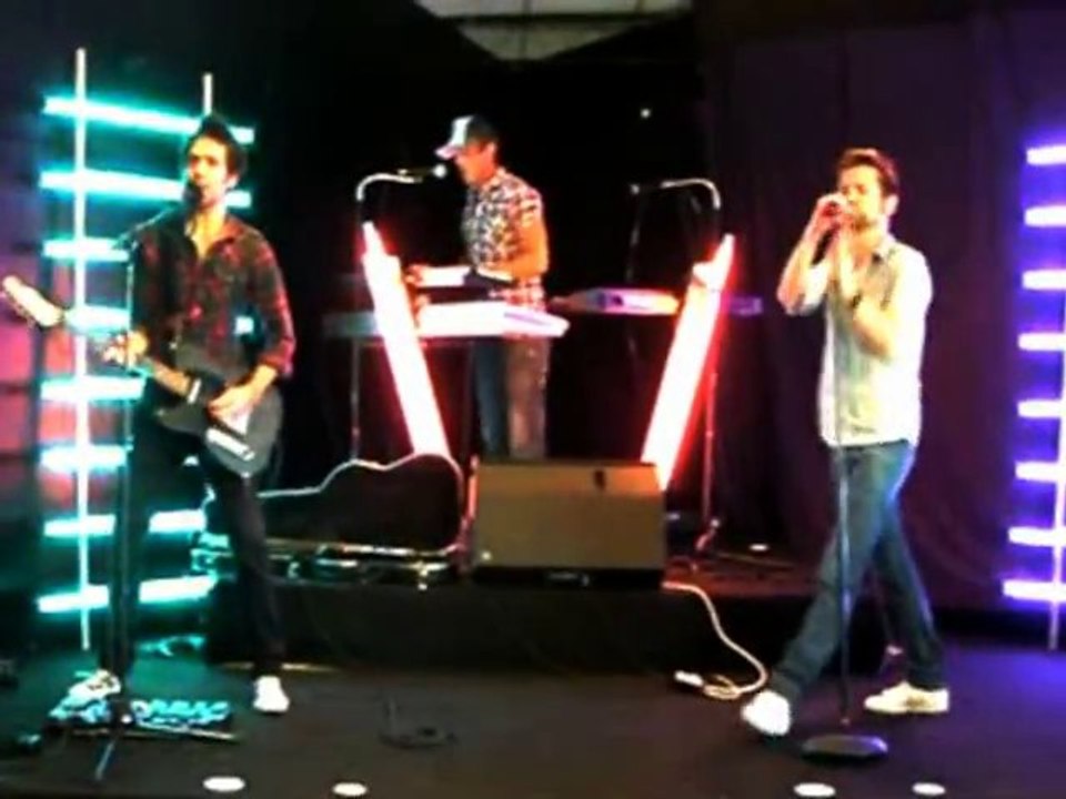 The Guests Only/live