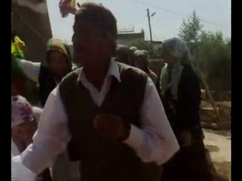 bazur nayle buk def gelinlik