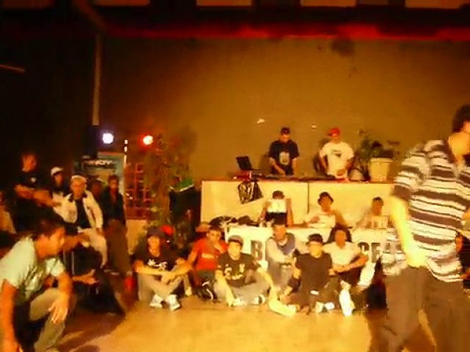 Bboy France Qualif Alsace 2010 Quart Final _ itchin Vs Seb