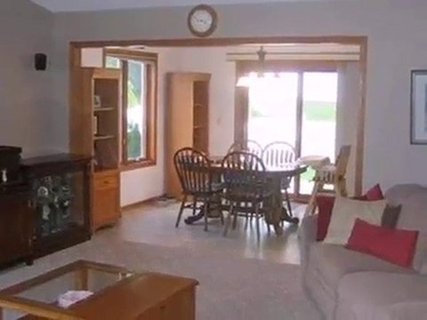 Homes for Sale - 1420 Highland View Dr - West Bend, WI 53095