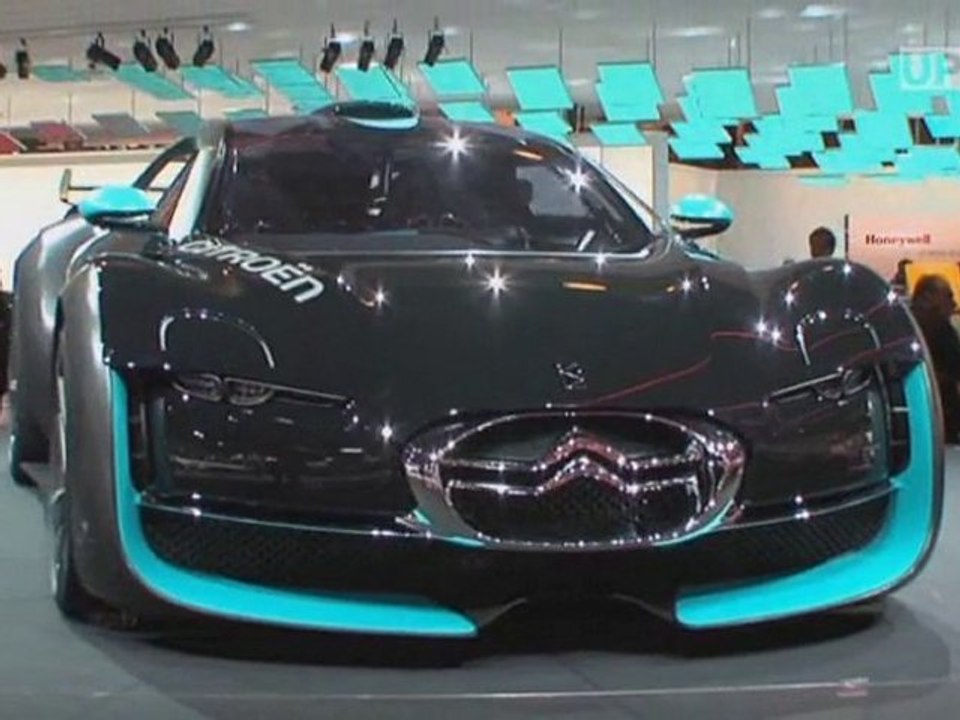 UP24.TV Paris Motor Show 2010: Greencars (DE)