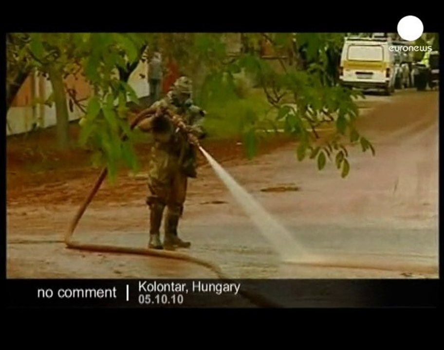 Toxic sludge in Hungary - no comment