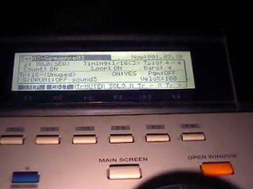 J.Bee prod sample Gladys Knight & the Pips's "Givin'up"