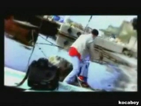 CENGİZ KURTOĞLU RESMİNİ ÖPTÜMDE YATTIM ORJINAL KLİP