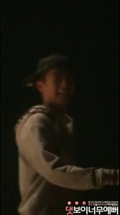 [FANCAM] 100919 2PM JYP Final Audition Wooyoung smile