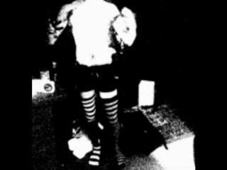 POLICHINEL - La Paraphrénie du ventre vide