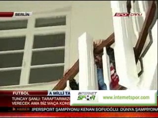 Hiddink canlı yayında böyle yakalandı