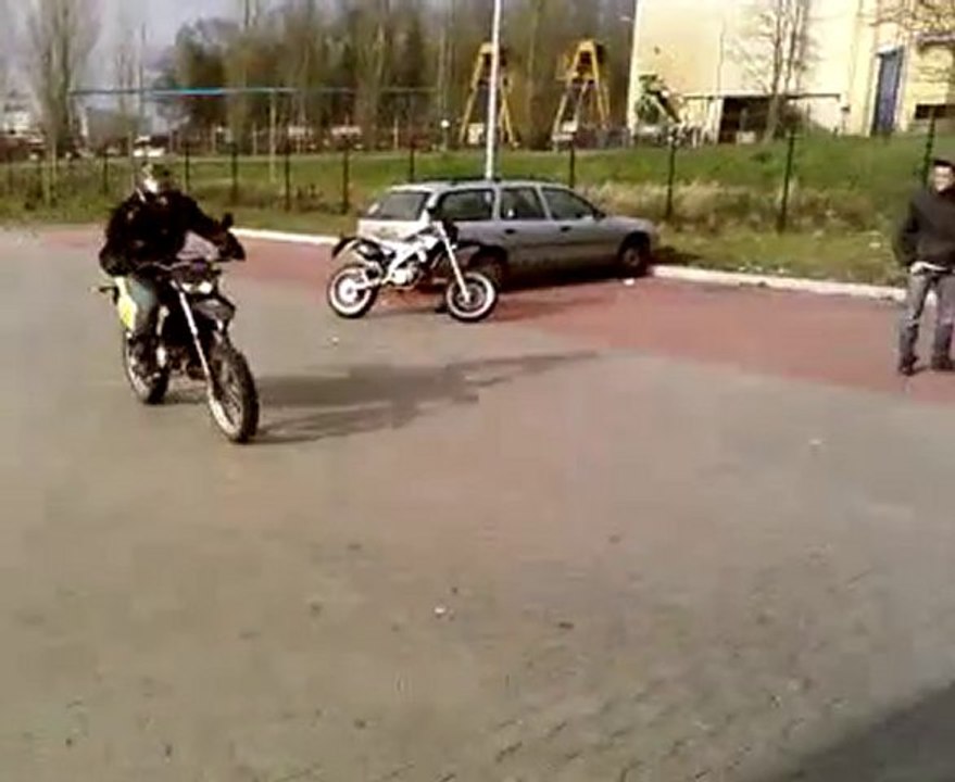 circuit Paul Ricard a Fere entre mes deux noix...mdr !!