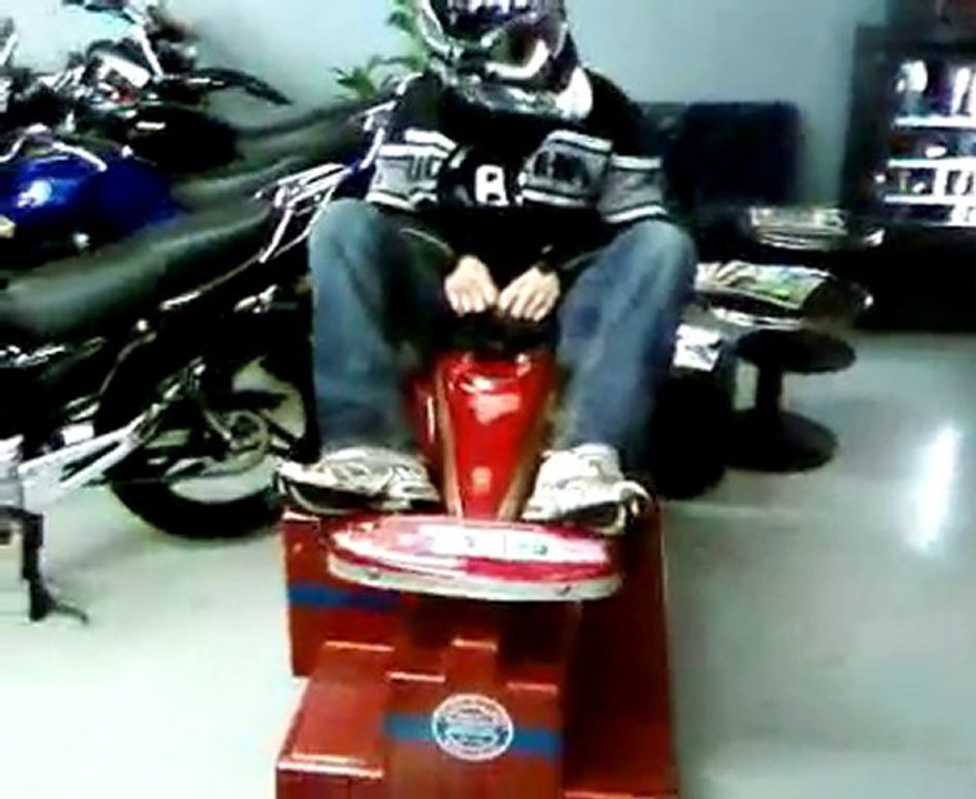 sylvain avec sa golf 4 gti !!! hey tkt !!! mdr !!