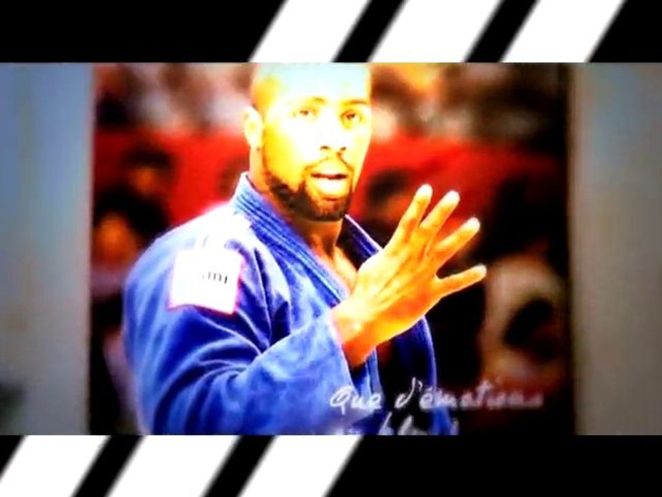 Séance de dédicace sur les Champs Elysées