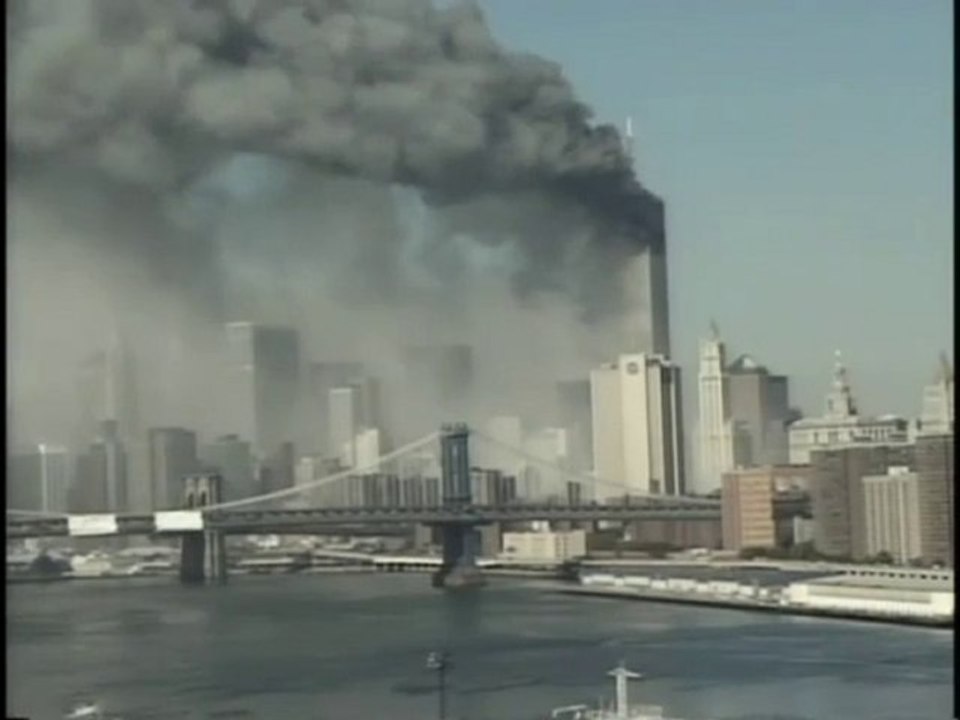 Nouvelle vidéo du 11 Septembre Effondrement Tour 1