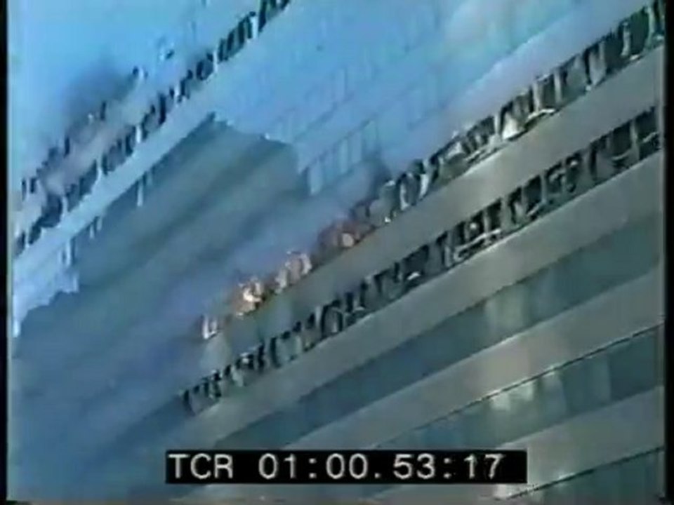 Nouvelle vidéo du 11 Septembre WTC7 incendies 3