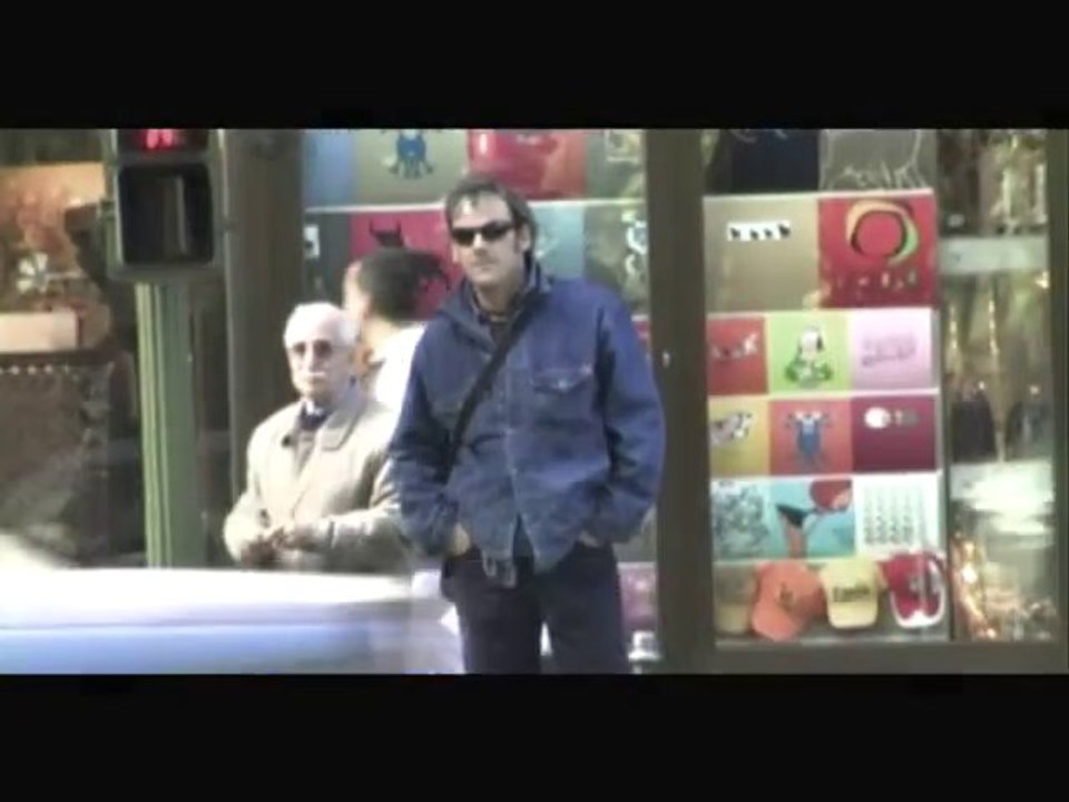 DIA DE PERROS (SHORTFILM) (Jota Aronak)