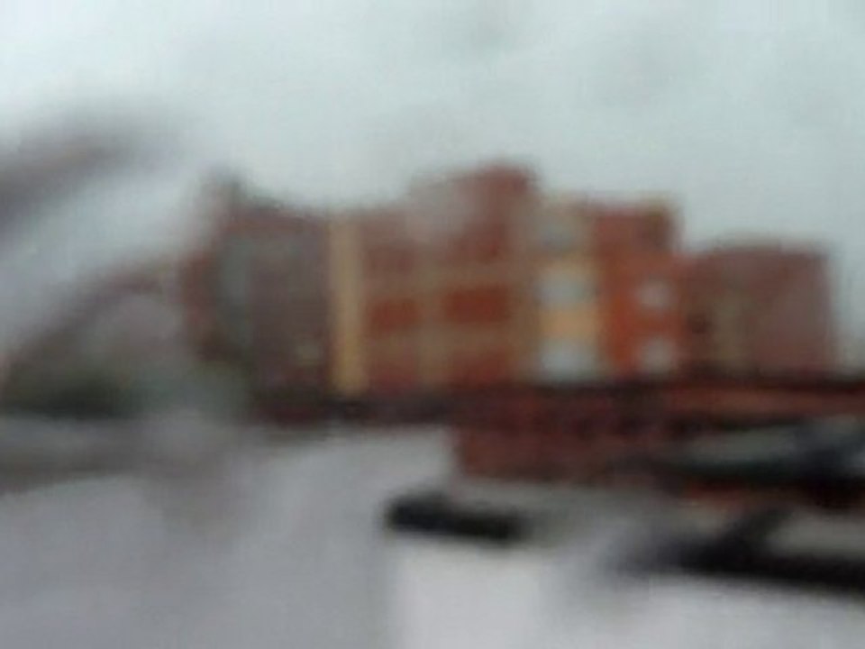 Orage (pour changer) diurne sur Medellin