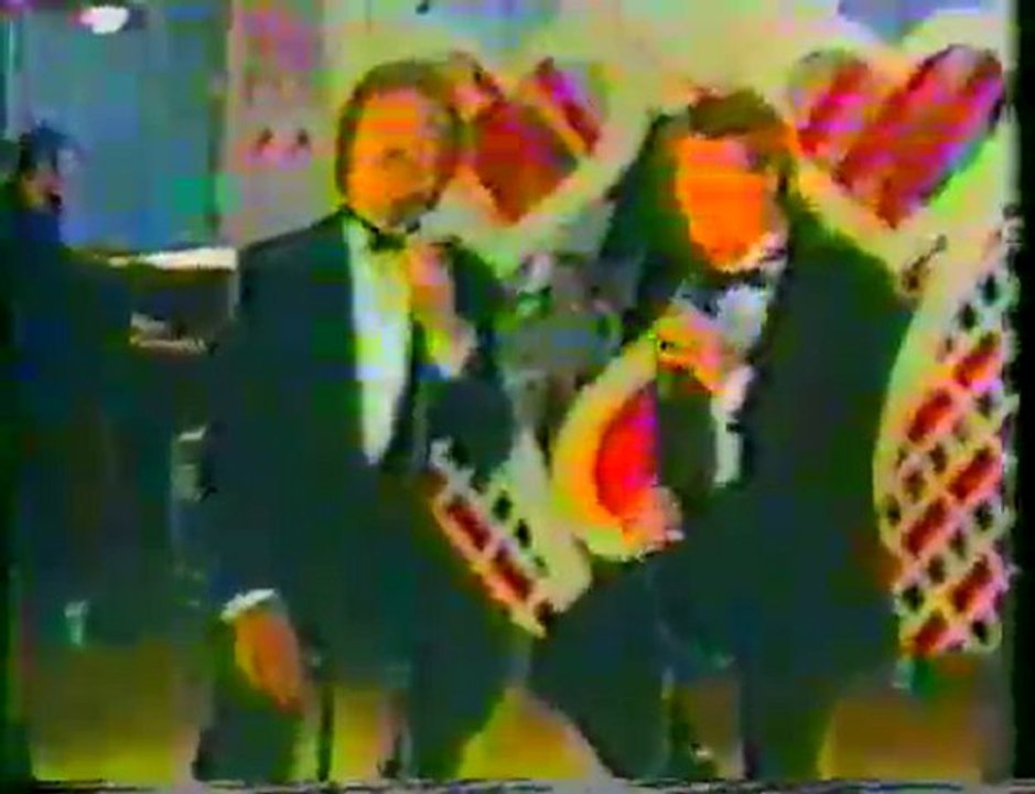 Engelbert Humperdinck & Andy Gibb - Always on my Mind