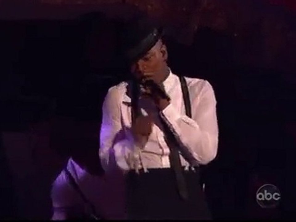 Ne-Yo performing his latest single “One In A Million” live