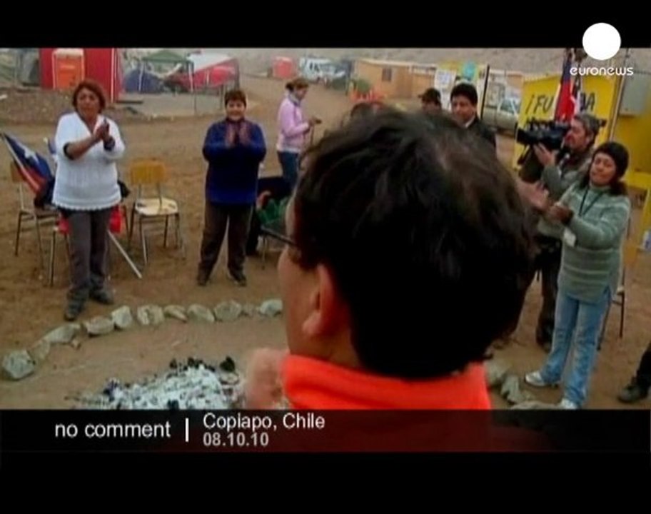 Chile, rescue efforts continue over trapped... - no comment