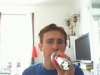 Wiwi égratigne "te amo"