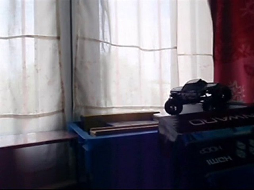 Losi micro rock crawler : Parcours improvisé.