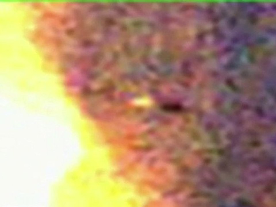 UFO Disc over volcano in Iceland 31-Mar-2010