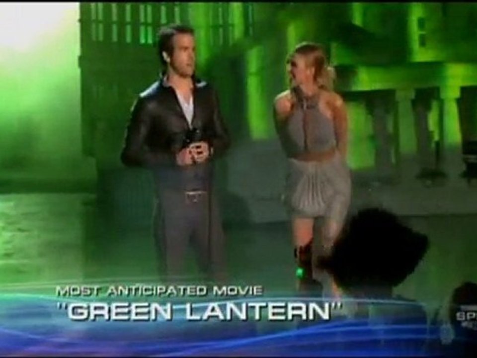 Blake Lively at 2010 Scream Awards