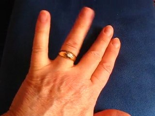 VOICI MA MAIN ELLE A CINQ DOIGTS (comptine)