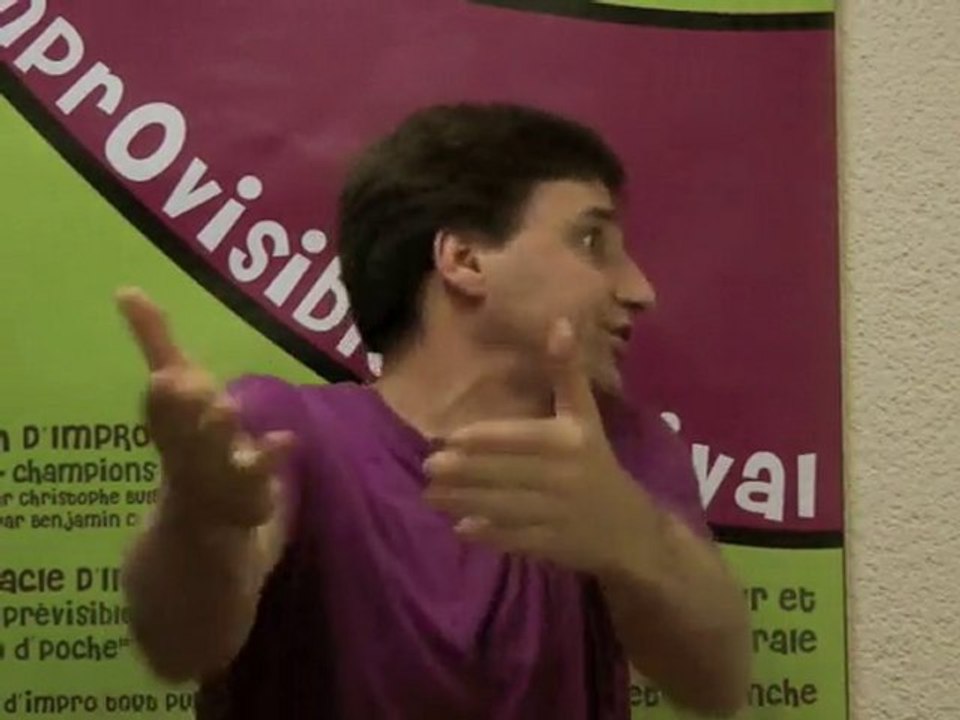 Benjamin règle les derniers détails