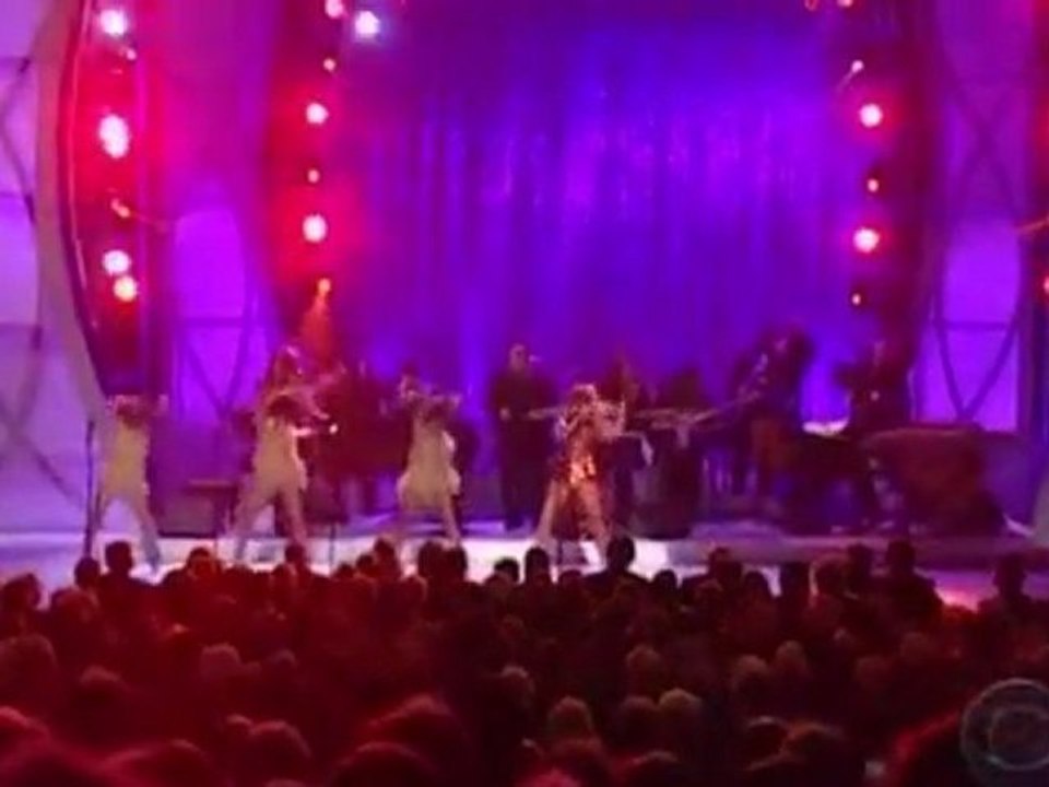 Beyonce - Proud Mary Live for Tina Turner HQ.
