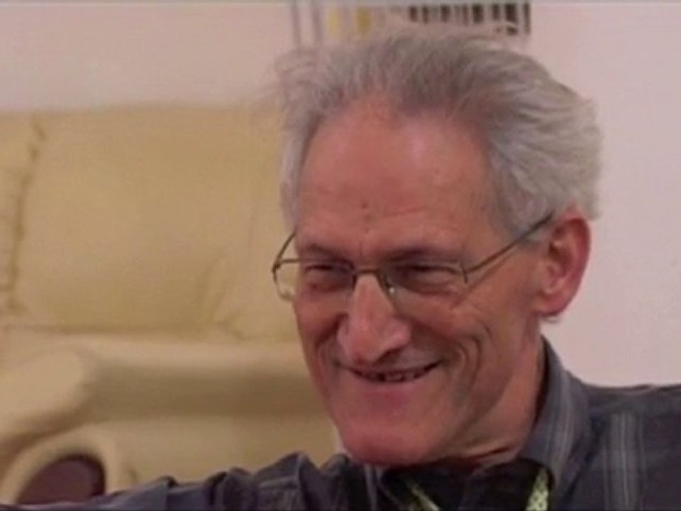 Attention les vieux # Roland et les filles