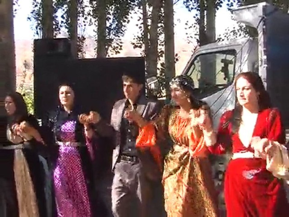Yüksekova Düğünler 10.10.2010 Ekim