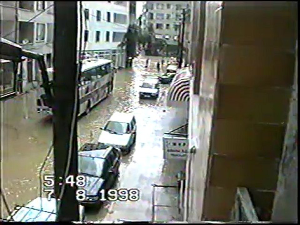 1998 abanada sel felaketi