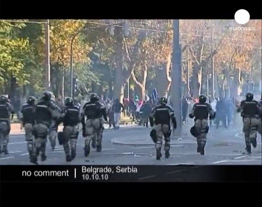 Far-right protesters disrupt a gay march in... - no comment