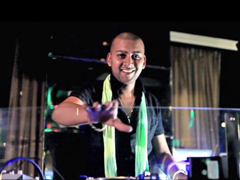 DJ Assad ft. Nadia Lindor So Far Away Clip Officiel HD