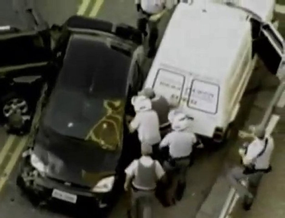 Brasile: inseguimento in diretta