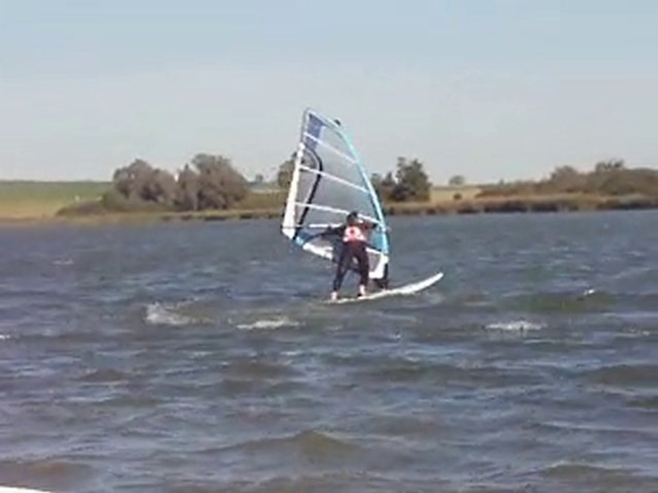windsurf lorrain etang de bures 11.10.2010(florent 1)